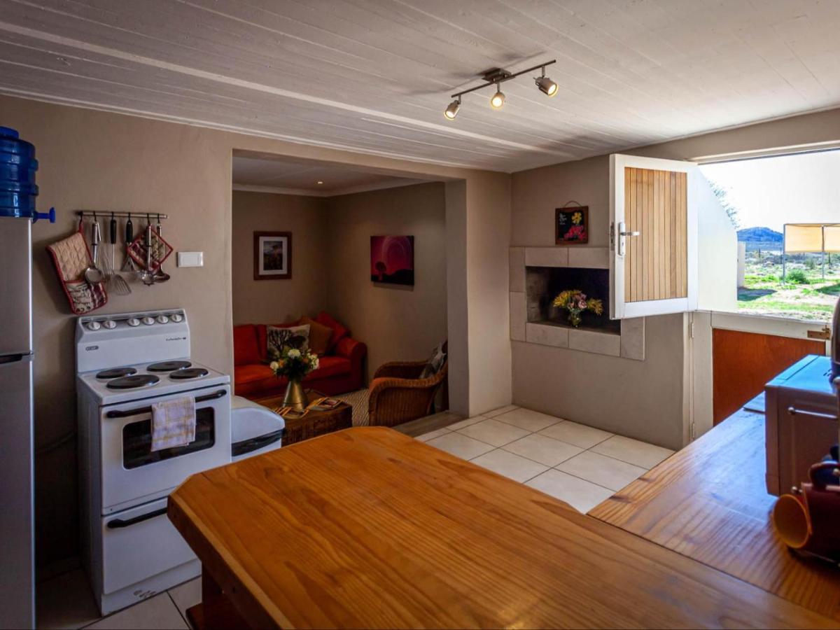 Kamieskroon Cosy Cottage ภายนอก รูปภาพ