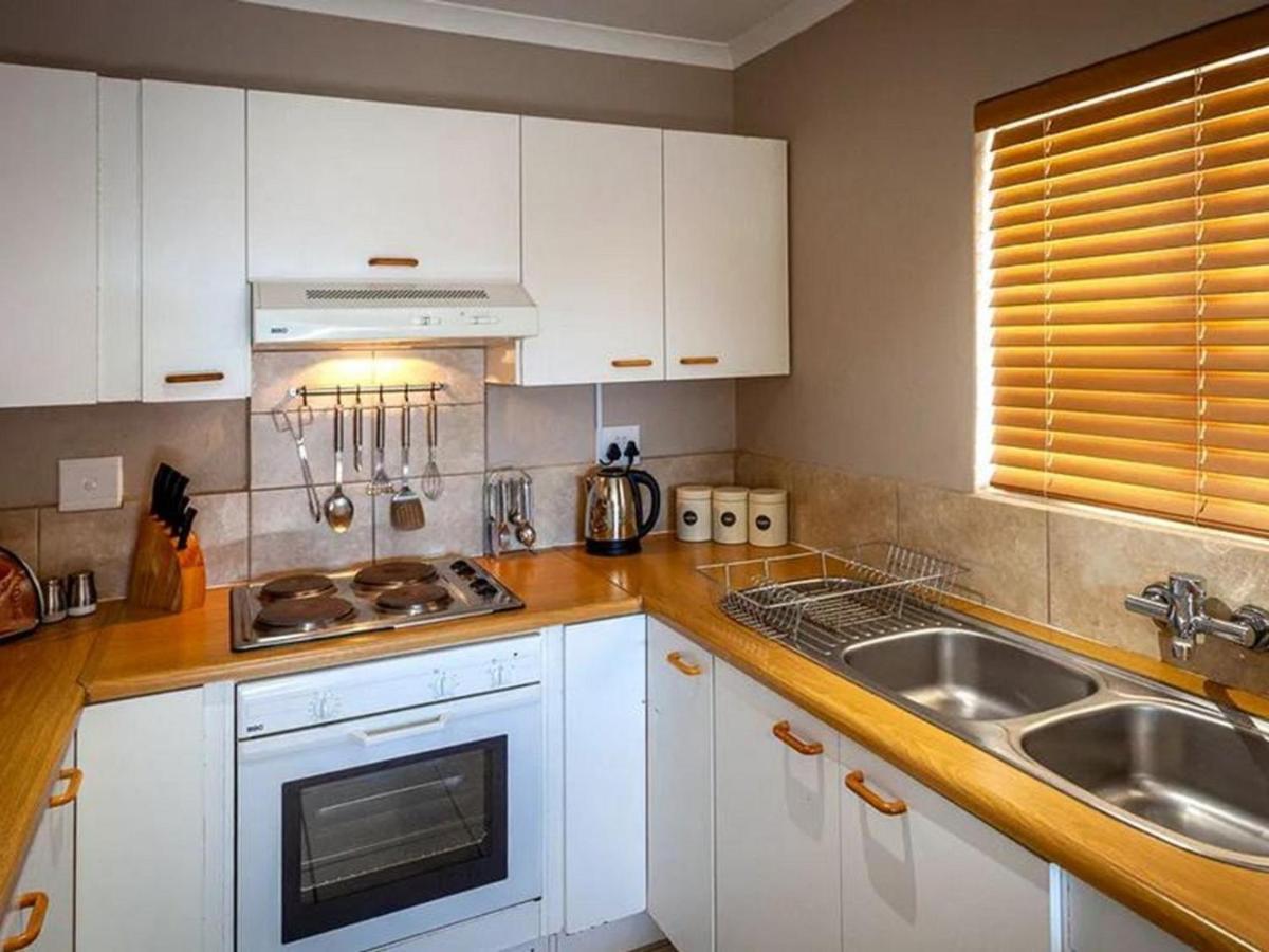 Kamieskroon Cosy Cottage ภายนอก รูปภาพ
