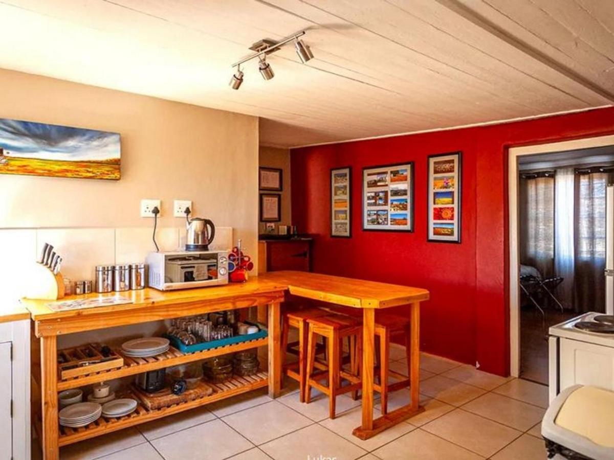 Kamieskroon Cosy Cottage ภายนอก รูปภาพ