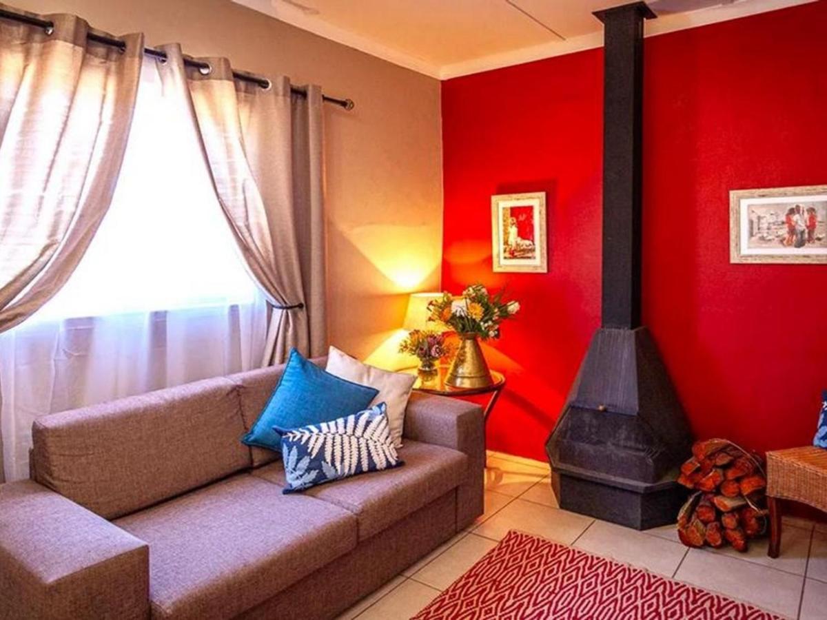 Kamieskroon Cosy Cottage ภายนอก รูปภาพ