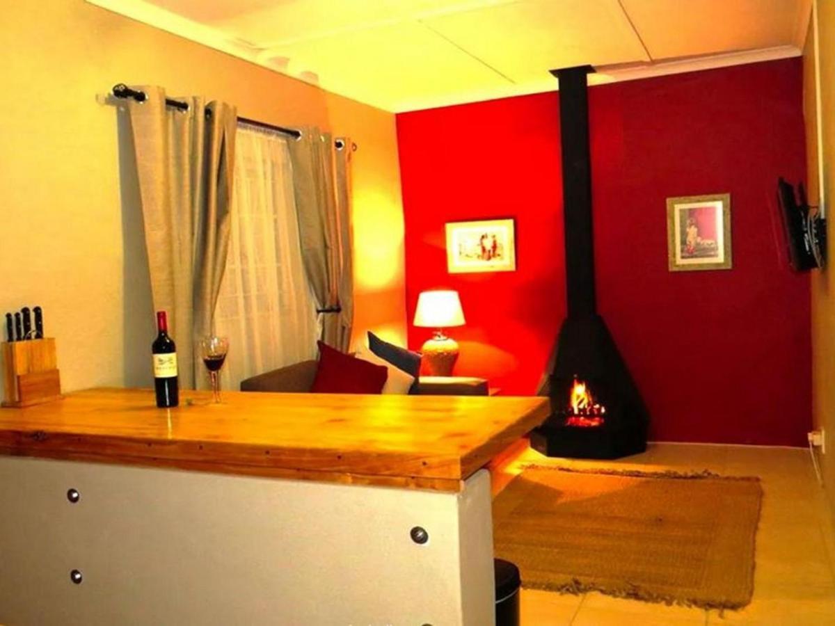 Kamieskroon Cosy Cottage ภายนอก รูปภาพ